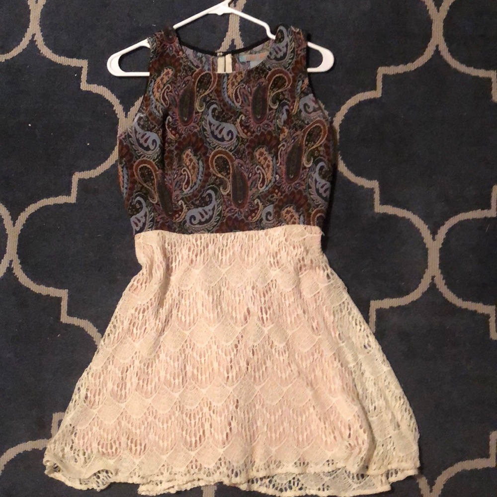 Lace dress